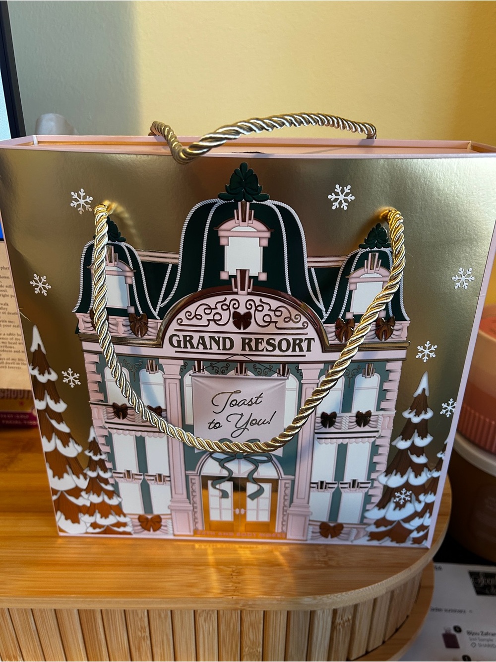 Bath and Body Works Holiday Gift Bag - Pink and Gold CHAMPAGNE TOAST